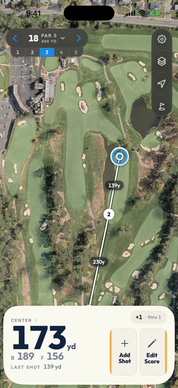 Gaggle Golf on iPhone, showing the distance to the middle of the green over satellite imagery of the hole.